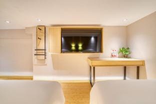 Huahang · Light Luxury Hotel (Zhejiang Second Eye Hospital Branch) Hotel in Hangzhou