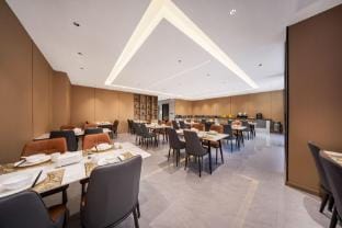 Wuyi Jinyue Hotel (Hot Spring Road Hushan Plaza Store) Hotel in Zhejiang