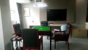 Hongmei Holiday Hotel (Ma'anshan East High-Speed Rail Station Branch) Hotel in Nanjing