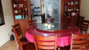 Rongya Homestay Hotel in Hangzhou
