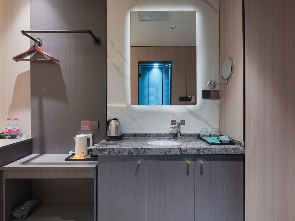 Silverlight Grand View Hotel (Municipal Government Branch) Hotel in Jiangsu