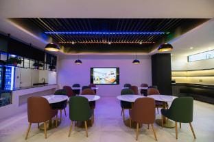 Blue Bay Select Hotel (Shuiximen Street Confucius Temple Qinhuai Scenic Area Branch) Hotel in Nanjing