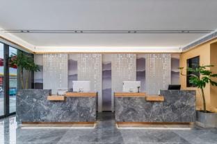 Yunman Platinum Hotel (Danyang High-speed Railway Station Zhengze Primary School Store) Hotel in Jiangsu