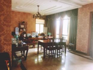 Hangzhou Lianjie Zhuang Homestay Hotel in Hangzhou