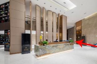 Light Luxury Elegant Riverside Cinema Hotel (Confucius Temple Branch) Hotel in Nanjing