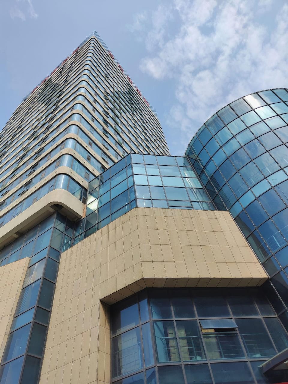 Yinzhou Xingfuli E-sports Cinema Hotel (Yihe Road Tongda Road Branch) Hotel in Jiangsu