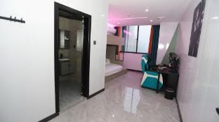 Wuhu Shark E-sports Homestay Hotel in Zhejiang