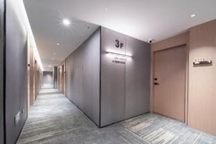 Boyue Hotel (Yiwu Niansanli Aegean Shopping Center Branch) Hotel in Hangzhou
