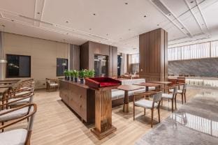 Haining Yanguan New Century Resort Hotel in Hangzhou