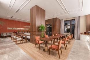 Haining Yanguan New Century Resort Hotel in Hangzhou
