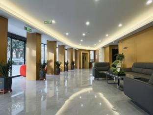 Fanchengpin·Xinyi Daqiao Road Party School) Hotel in Jiangsu