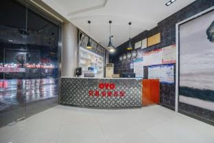 Phoenix Lakeside Business Hotel Hotel in Jiangsu