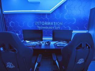 Zhanyou E-sports Hotel (High-speed Rail Station) Hotel in Nanjing