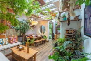 Yexianyuan Xishe (Zhouzhuang Ancient Town Branch) Hotel in Suzhou