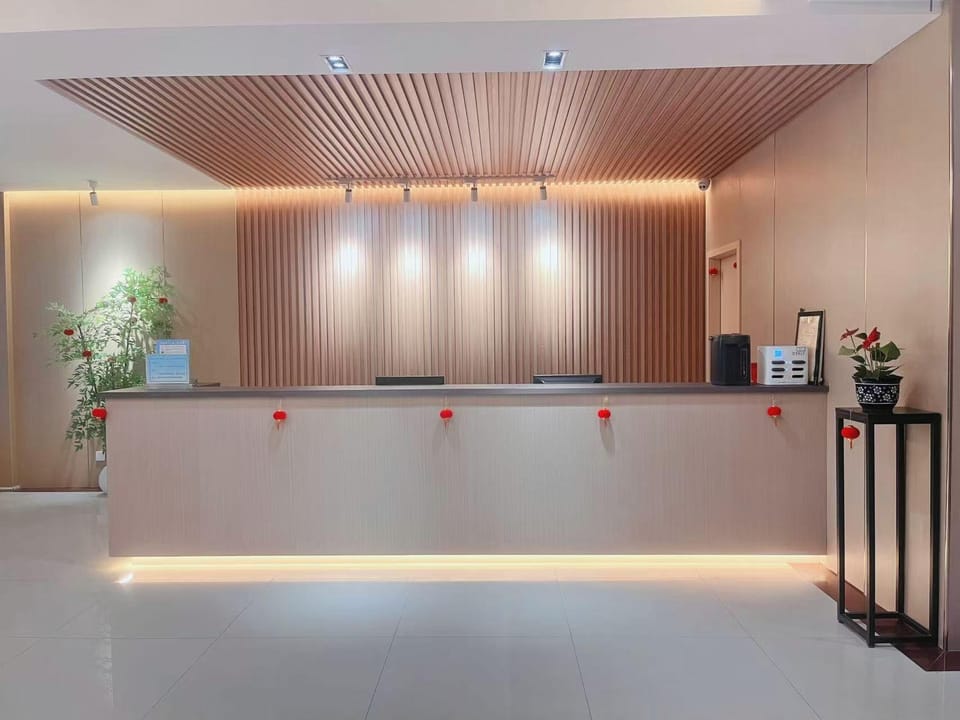 Jingjiang Hotel (Jingde High-Speed Railway Station Branch) Hotel in Hangzhou