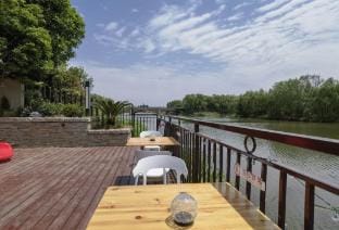 Hewei Guiyayuan Big Monkey Sister Resort Villa (Tongzhou Road Branch) Hotel in Shanghai