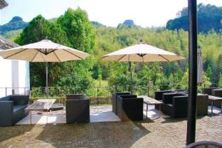 Wuyi Chujian Mountain House Inn (Wangzheng Line Branch) Hotel in Zhejiang
