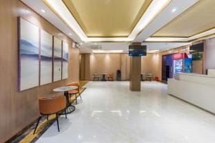 Chaoyang·Giant Screen Projection Hotel (Huaibei Railway Station Branch) Hotel in Jiangsu
