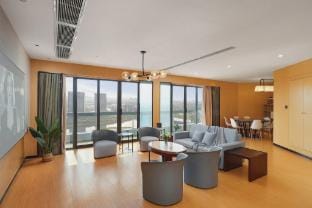 Hejia Holiday Hotel (Mozhou East Road Subway Station Branch) Hotel in Nanjing