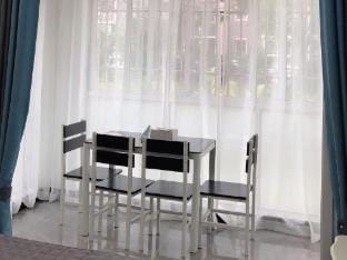 Enjoy Apartment (Hongqiao Airport Train Station Branch) Hotel in Shanghai