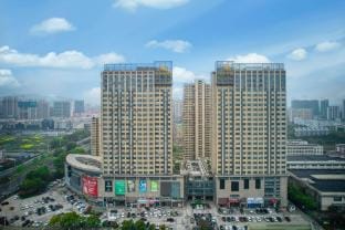 Lanti Movie Hotel (Huzhou South Taihu Hospital Branch) Hotel in Suzhou