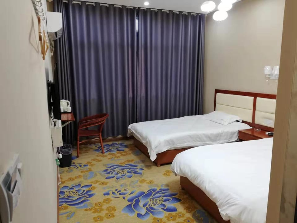 Luyuan Business Hotel (Nanjing Vocational College of Science and Technology Branch) Hotel in Nanjing