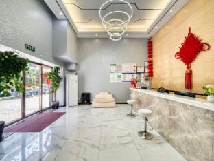 Mr. Carbon · Xinhu International Hotel (Sanmen Xinhu Park County Government Store) Hotel in Zhejiang
