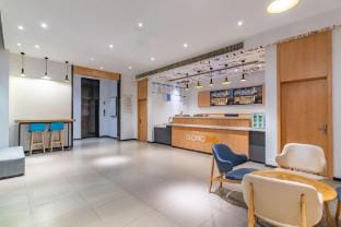 Atour Hotel (Nanjing Lishui Airport Road Branch) Hotel in Nanjing