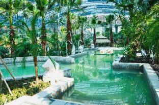 Hengdian Film and Television City Lilac Hotel Hotel in Zhejiang