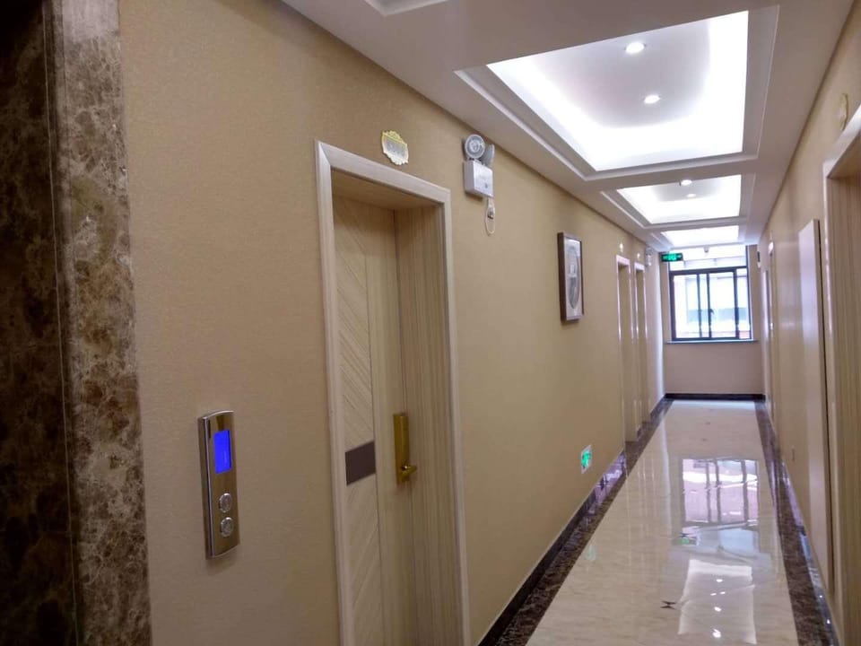 Phoenix Business Hotel Hotel in Zhejiang