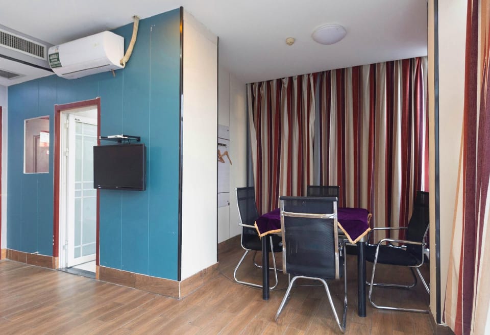 Home Inns Group - Wuhu Anhui Normal University Central City Yihe Smart Hotel Hotel in Nanjing