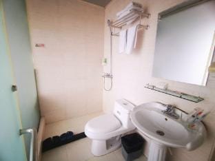 Huaju Guesthouse Hotel in Suzhou