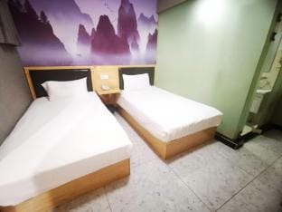 Huaju Guesthouse Hotel in Suzhou
