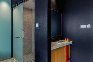 Black Rabbit Esports Hotel (Ruifeng Shangbo City Branch) Hotel in Nanjing
