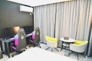 Shaoxing Yisen E-sports Hotel Hotel in Hangzhou