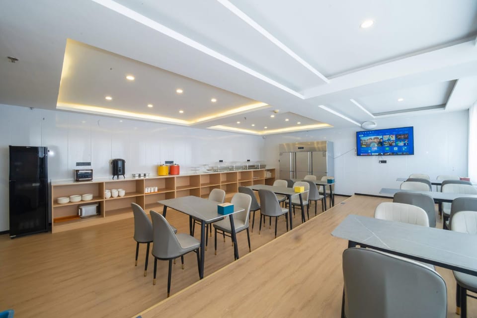 Qingmu Hotel (Jiangyin Xu Xiake Town Branch) Hotel in Suzhou