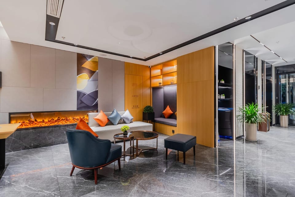 Home Inn Selected Hotel (Nanjing Jiangning Zhongcai Logistics Dongqi Road Metro Station Branch) Hotel in Nanjing