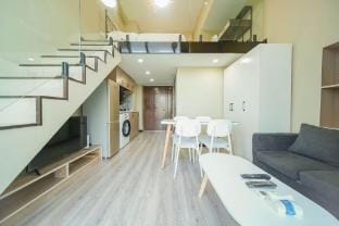 Zizaiju Serviced Apartment (Greenland Peak Shanghui Branch) Hotel in Shanghai
