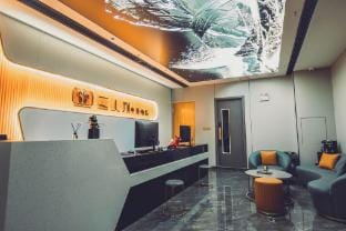 Three-Person Tour eSports Hotel (Central City Store) Hotel in Nanjing
