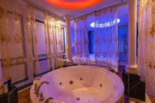 Jiangyin Beautiful Boutique Theme Hotel Hotel in Suzhou
