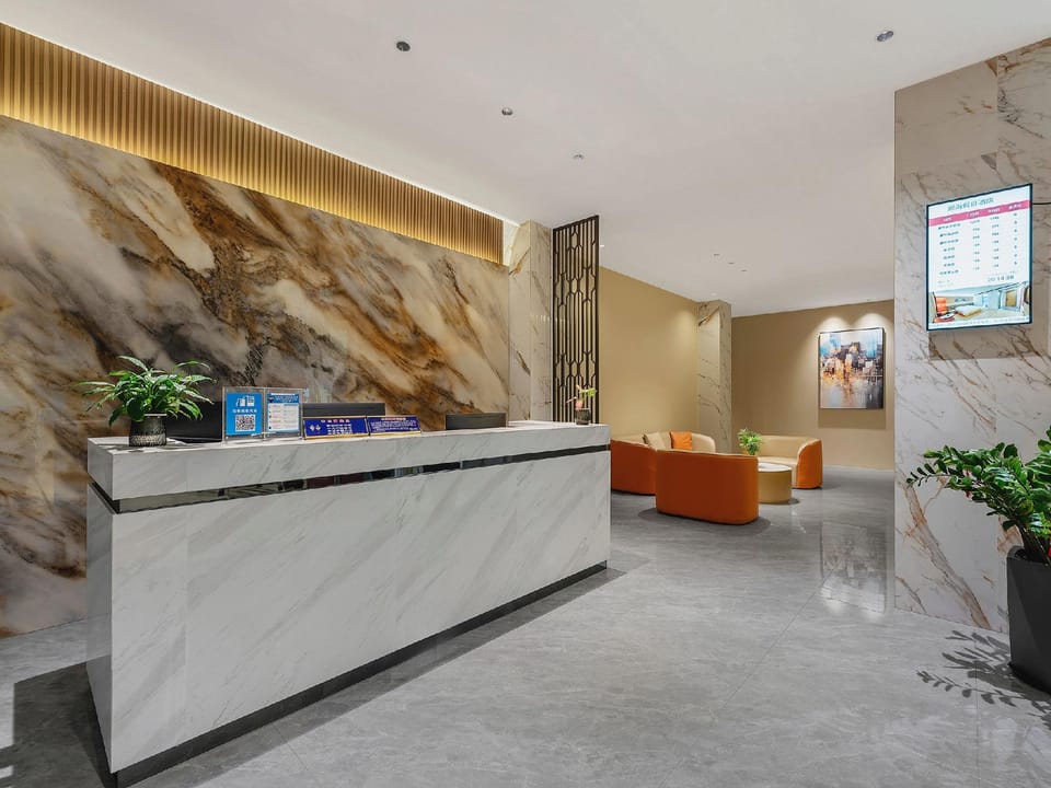 Ocean View Holiday Hotel Hotel in Fujian