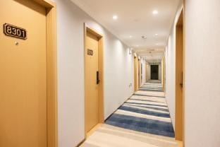 Homeinn Yiju Hotel (Nanjing Jiangning Wanda Plaza Dongshan Subway Station Branch) Hotel in Nanjing