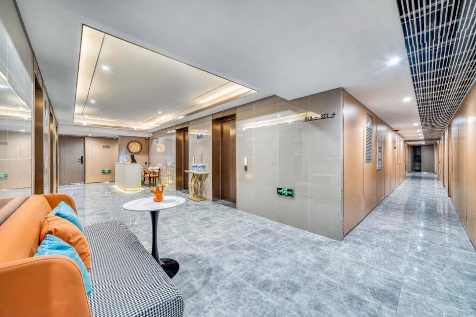 Ningbo Xiangshe Hotel (Fenghua Baolong Plaza Branch) Hotel in Zhejiang