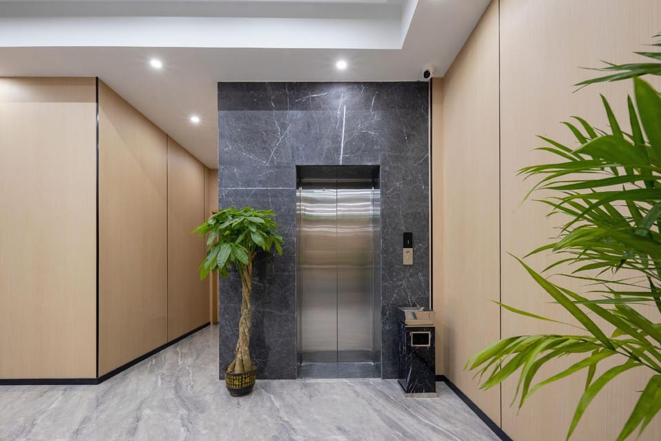 Lanhu Business Hotel Hotel in Jiangsu