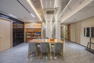 Ningbo Element E-sports Hotel (Fenghua Yuelin Square) Hotel in Zhejiang