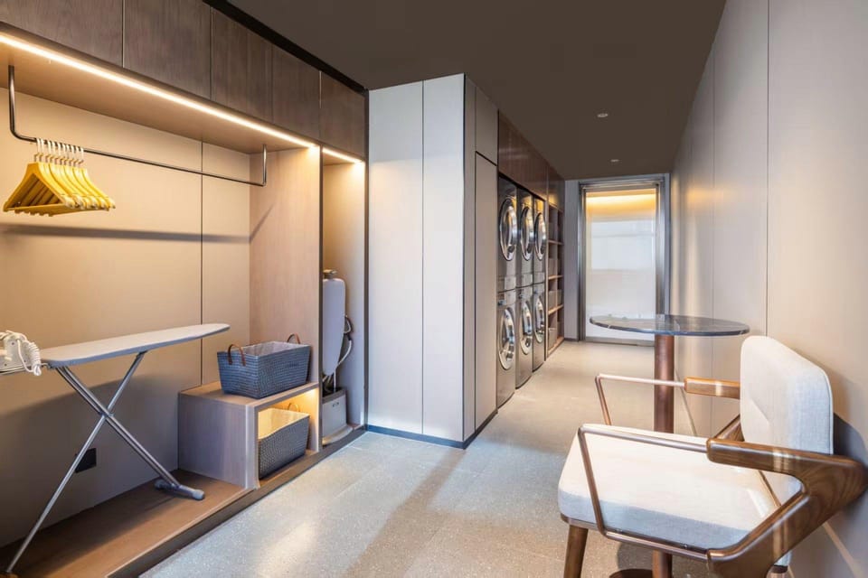 Atour Hotel, Huaguoshan Avenue, Lianyungang Government Affairs Center Hotel in Jiangsu