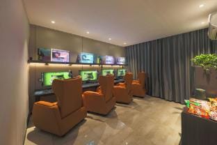 Bobby Party Esports Hotel (Xinglong International Branch) Hotel in Nanjing