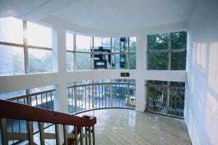 7 Days Inn (Wuhu Fantawild Tianmenshan Road Light Rail Station Branch) Hotel in Nanjing