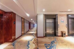 Chasing Wind E-sports Hotel (Kunshan South High-Speed Rail Station Branch) Hotel in Shanghai