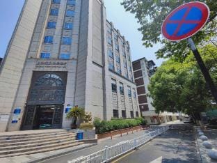 Yishe Hotel (Hangzhou Linping Yintai Department Store Branch) Hotel in Hangzhou
